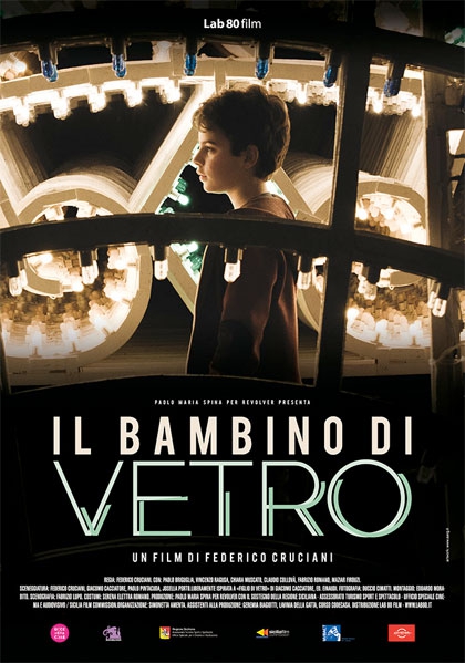 Il bambino di vetro (2016)